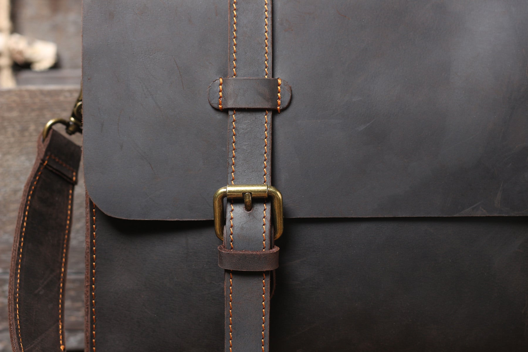 borsa a spalla in pelle impermeabile