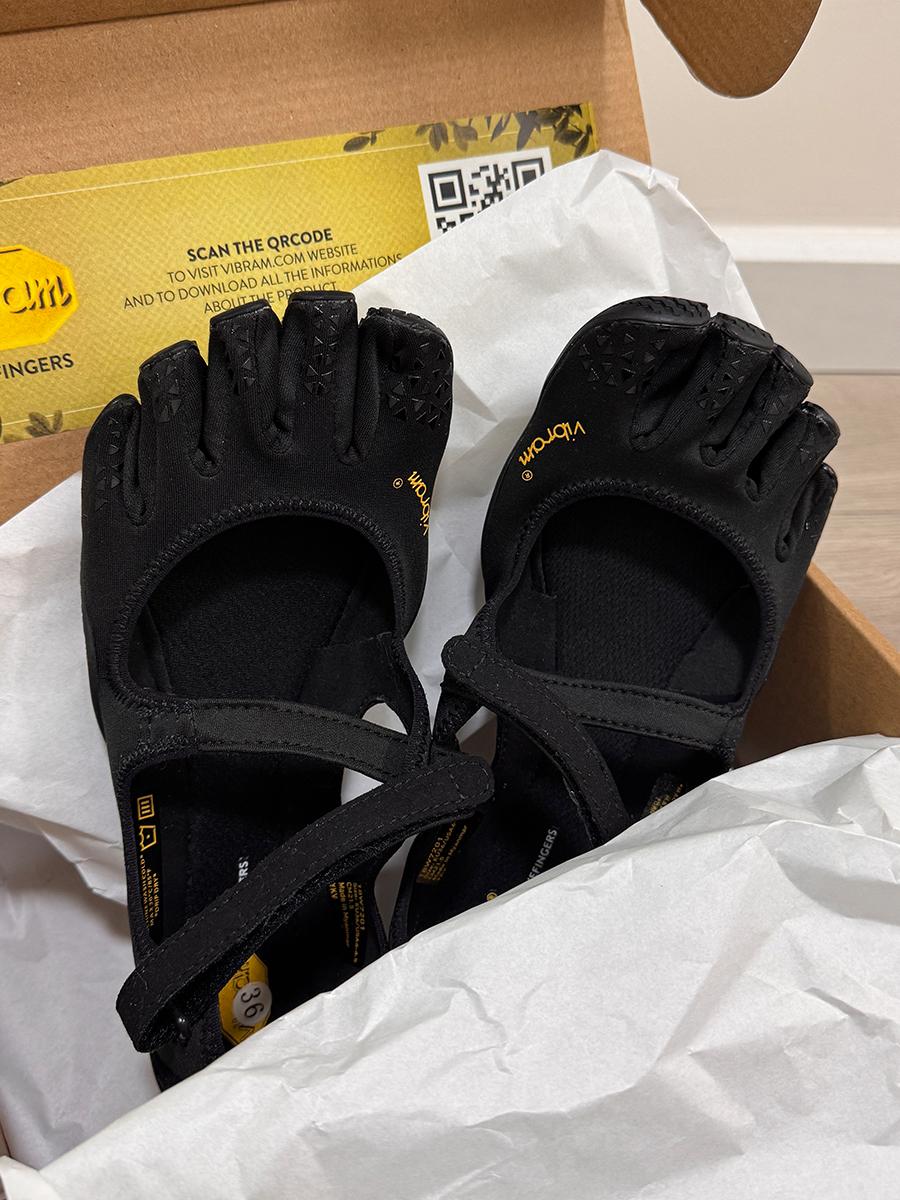 Classic FiveFingers Ballet Flats| Split-Toe Design, Breathable Barefoot Comfort| Ideal for Dance, Yoga, Pilates & Indoor Sports non-slip lightweight breathable comfortable fashion Zumba Shoes
