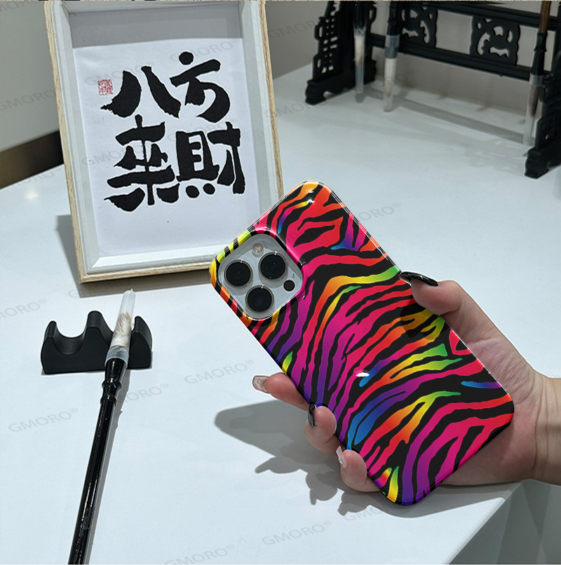 Color Tiger print Apple 16 phone case iPhone15 Internet Red 14promax film hard case 13 phone case 12 women