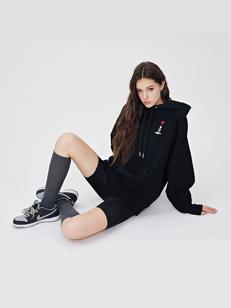 Heavyweight Structure Meets Bold Expression: Solitude Dream Hoodie