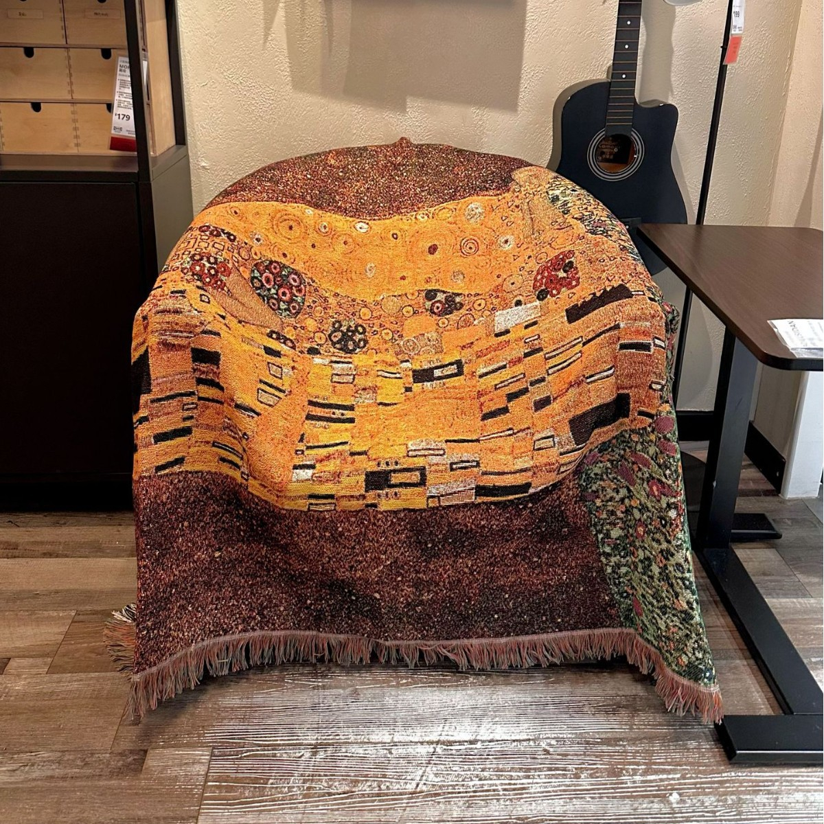 Gustav Klimt - The Kiss Woven Blanket-Size: 51" x 70" (130cm x 178cm)