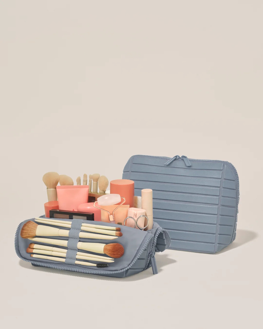 [Copy]The Powder Blue travel vanity case