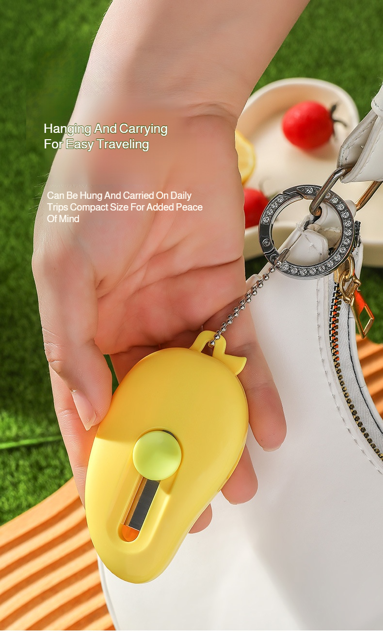 Lightweight peeler for travel and dormitory use