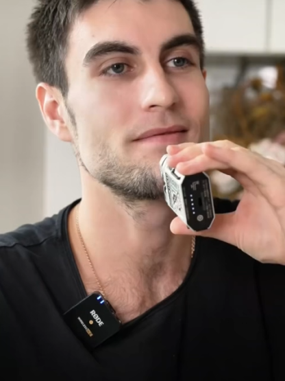 Cyber-Mecha Magnetic Shaver: 60-Day Battery, Zero Stubble, Always Sharp! 🤖🧲🔋🪒