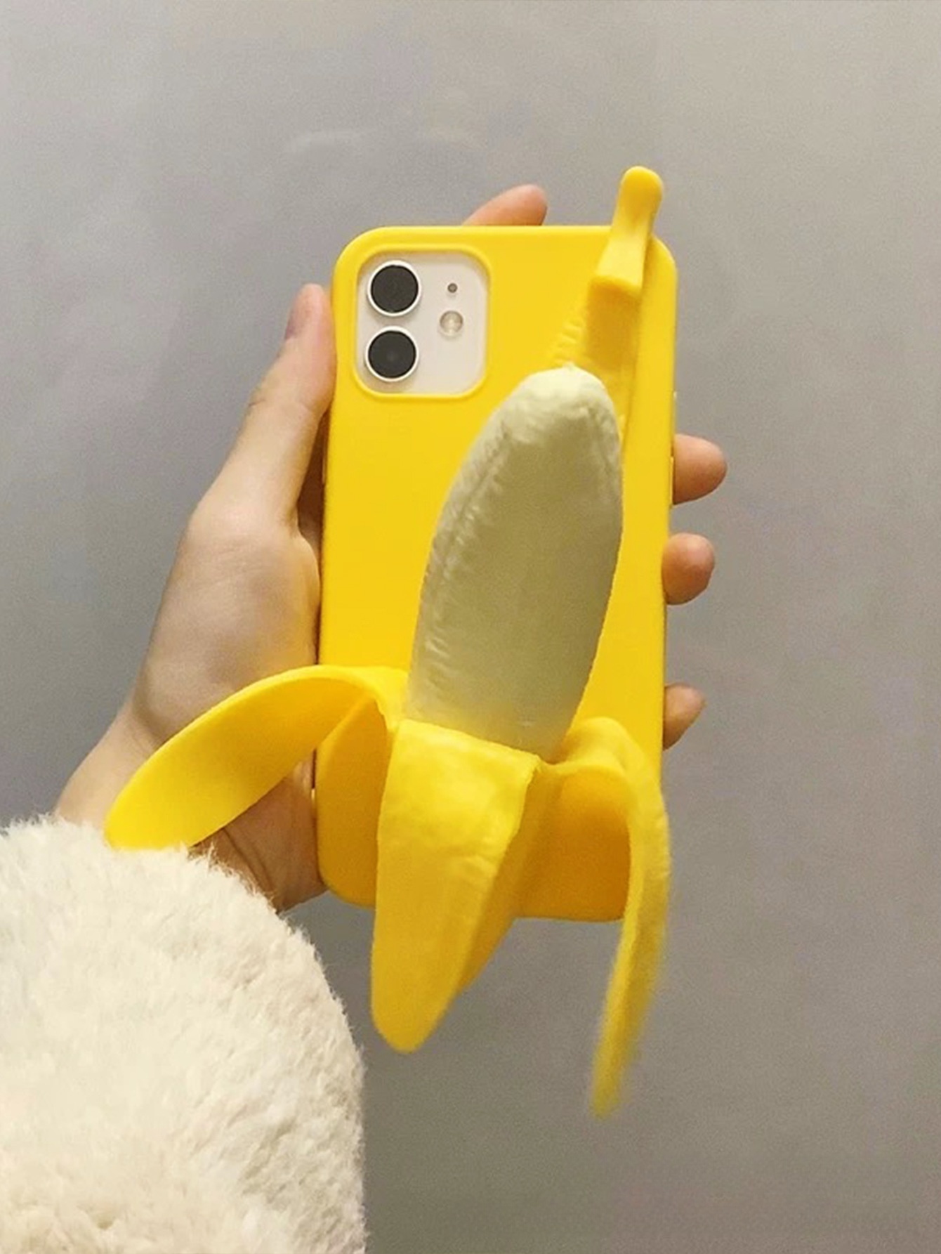 Apple iPhone 16 3D Realistic Banana Phone Case 🐒