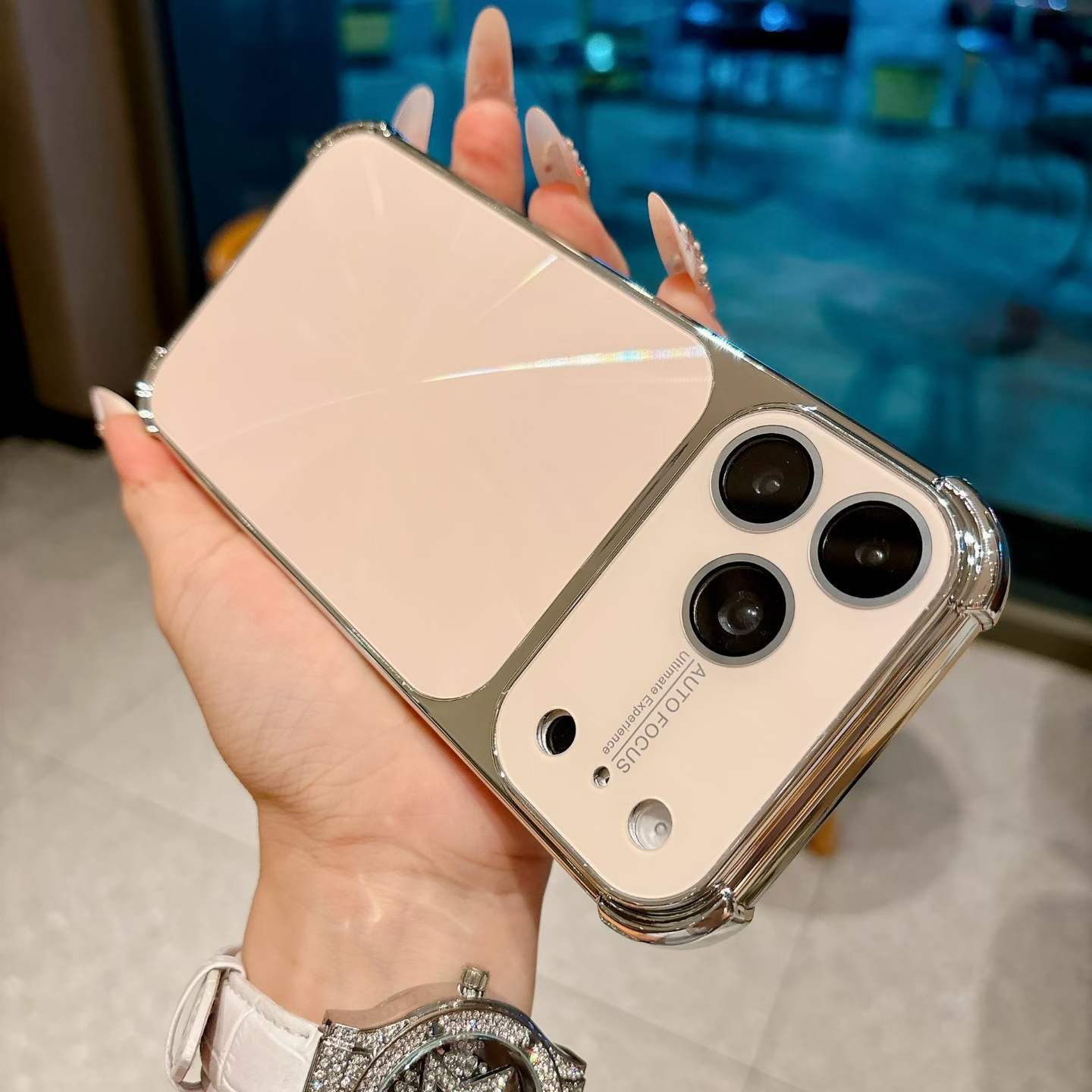 Level Up Your iPhone: CD Pattern Electroplated Case 🚀