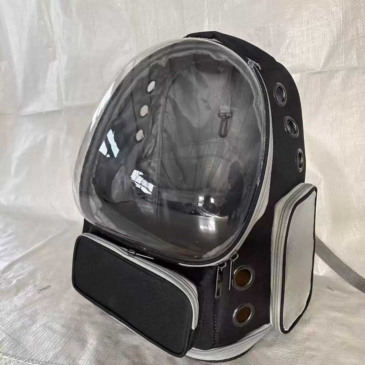 Breathable cat harness, large-space bubble pet backpack for dogs under 15 lbs, transparent and foldable travel hiking pet backpack