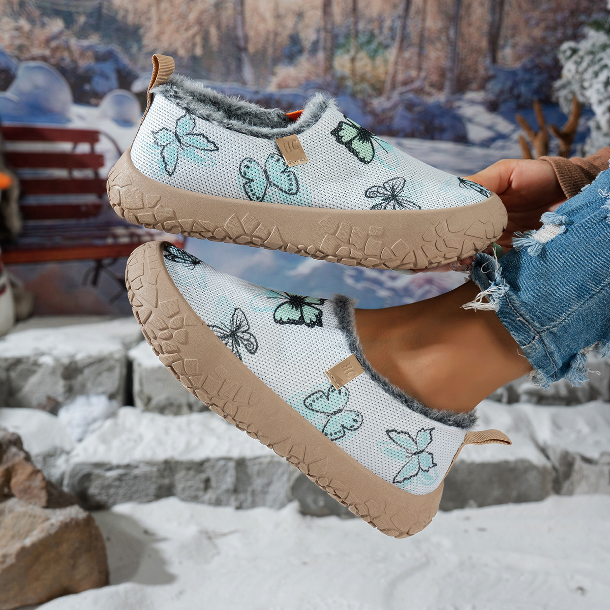 Women's Butterfly Print Warm Fleece Lined Winter Slip‑On Shoes
