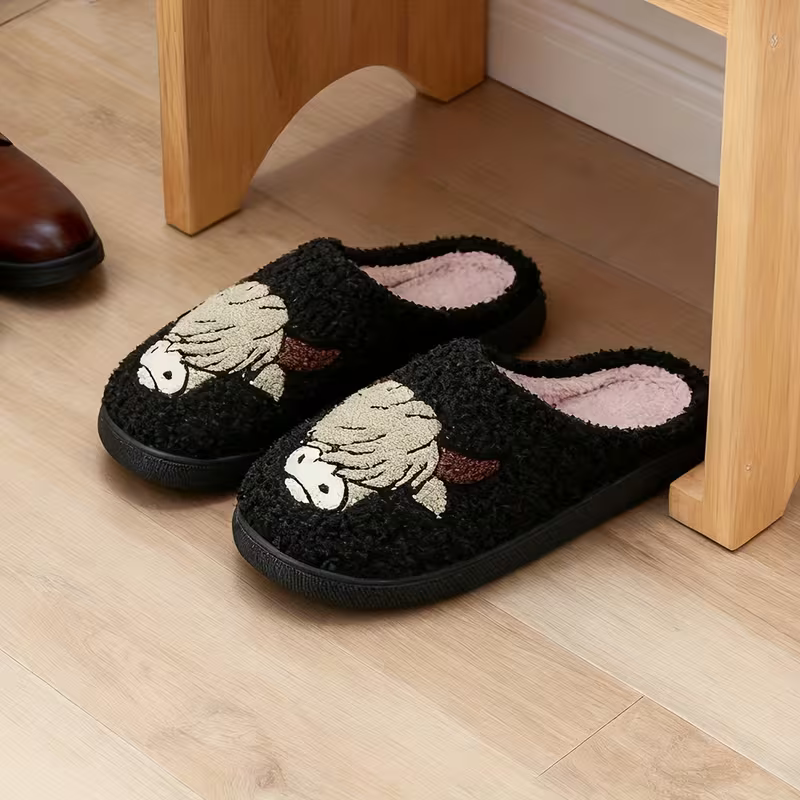 Women's Comfortable & Lightweight Highland Cow Indoor Slippers