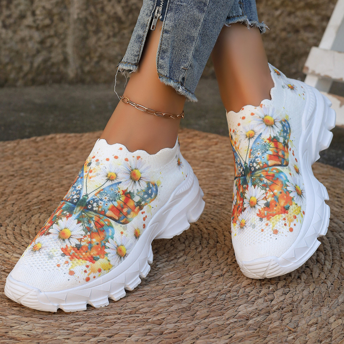 Women's Stylish and Breathable Printing Low-Top Slip-On Sneakers