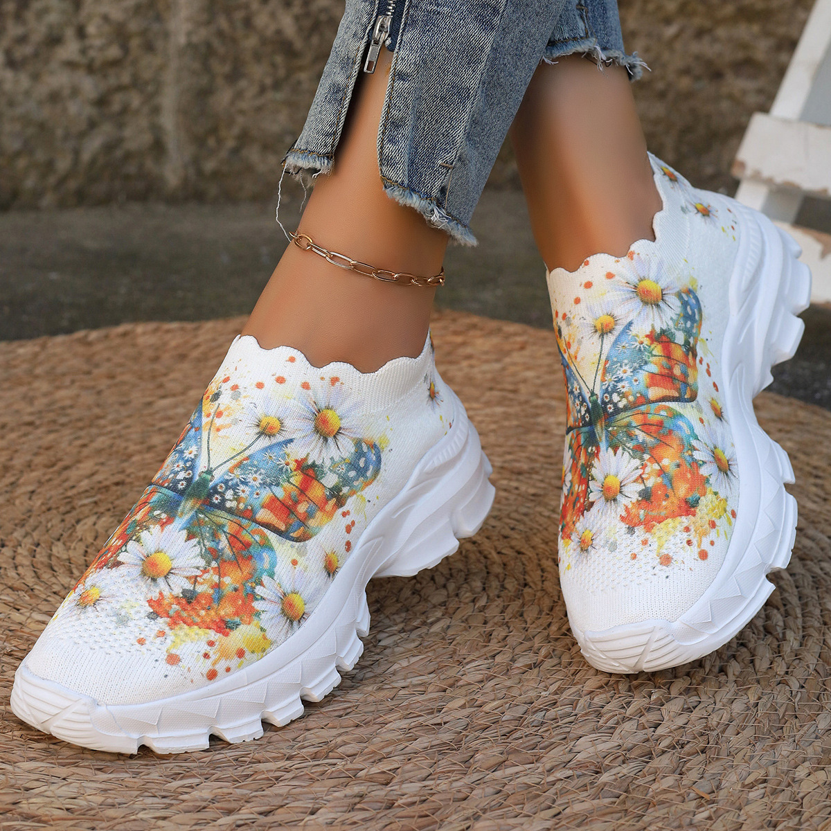 Women's Stylish and Breathable Printing Low-Top Slip-On Sneakers