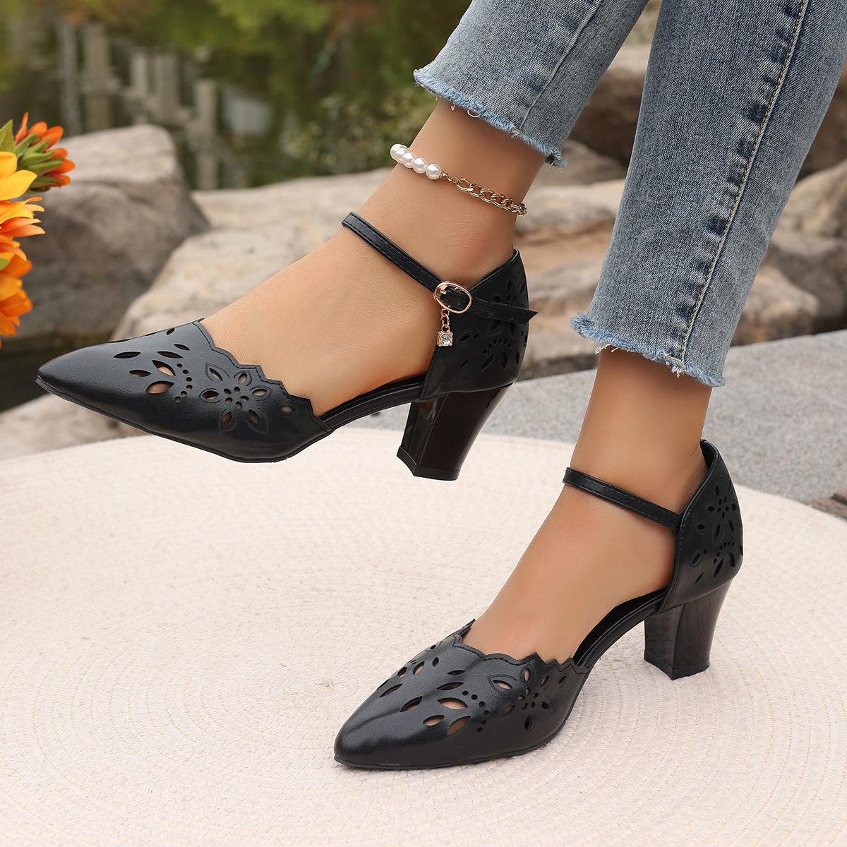 Women's Fashion and Breathable Versatile Mid-heel Sandals