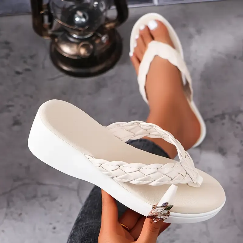Women's Chic Comfortable Vintage-Inspired Platform Wedge Flip-Flops Sandals Beach Shoes