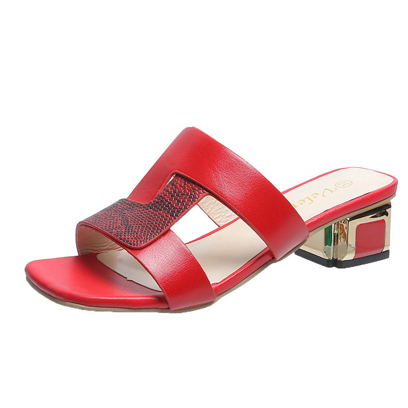 Women's Retro-Inspired Comfortable Low Chunky Heel Sandals