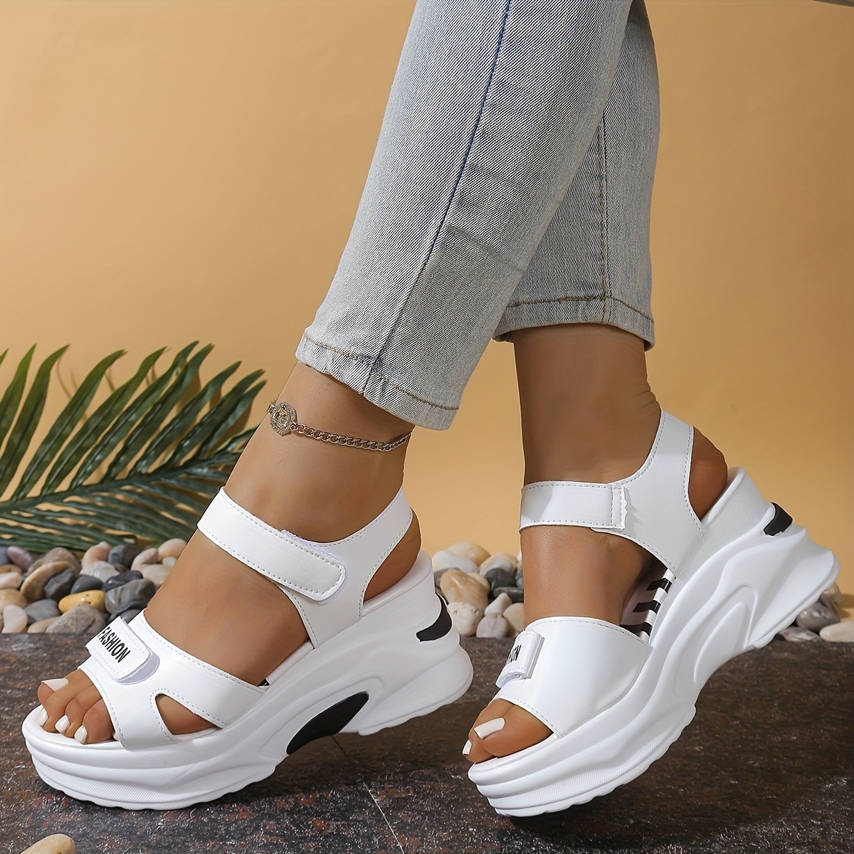 Summer New Casual Outdoor Fashionable Versatile Thick-Soled Wedge Beac