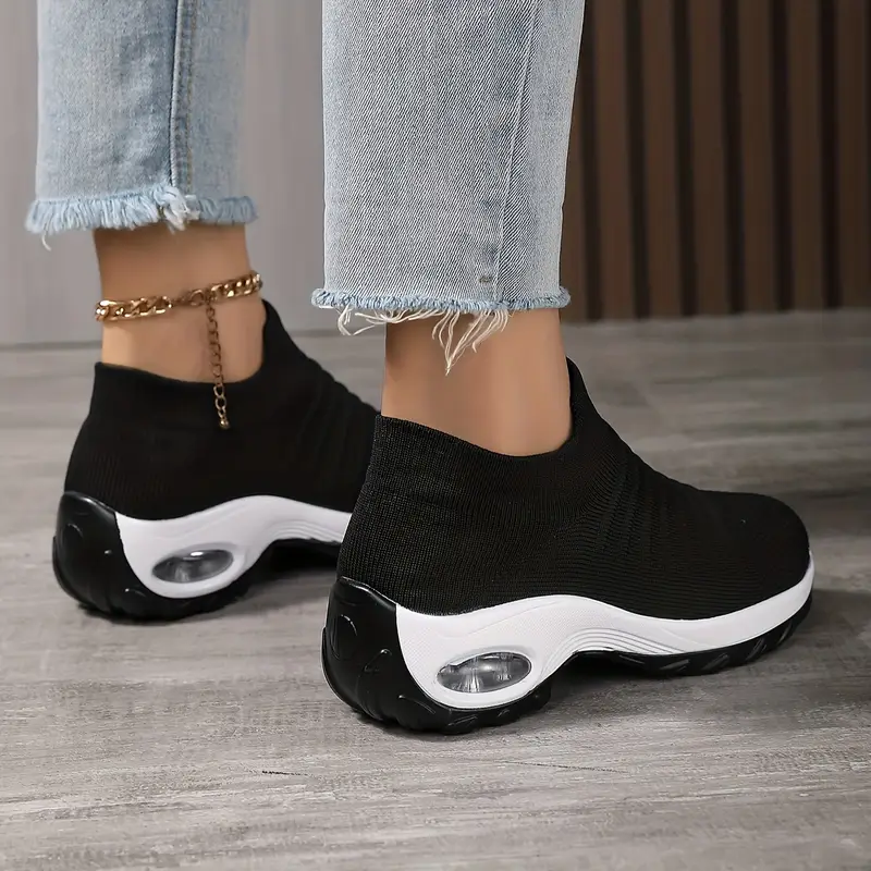 Women's Lightweight and Breathable Knit Slip-On Air Cushion Sneakers