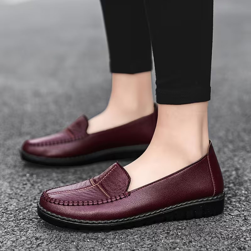 Women's Comfortable Slip-On Leather Loafers Flat Shoes for Daily Walking