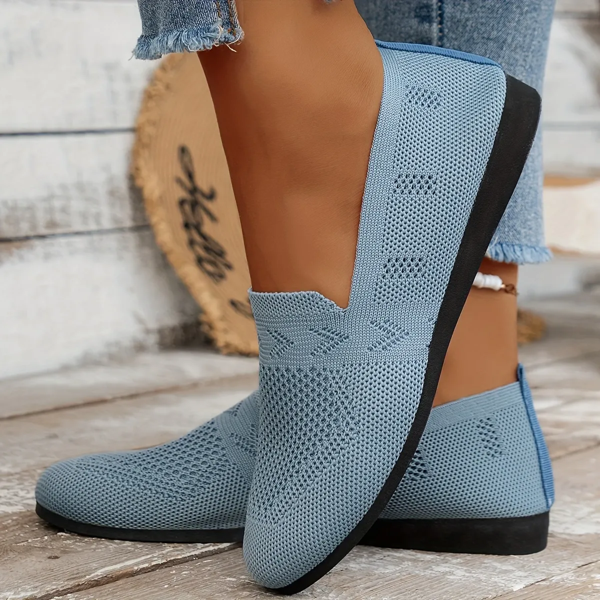 Women's Breathable Mesh Slip-On Shoes Daily Walking Footwear