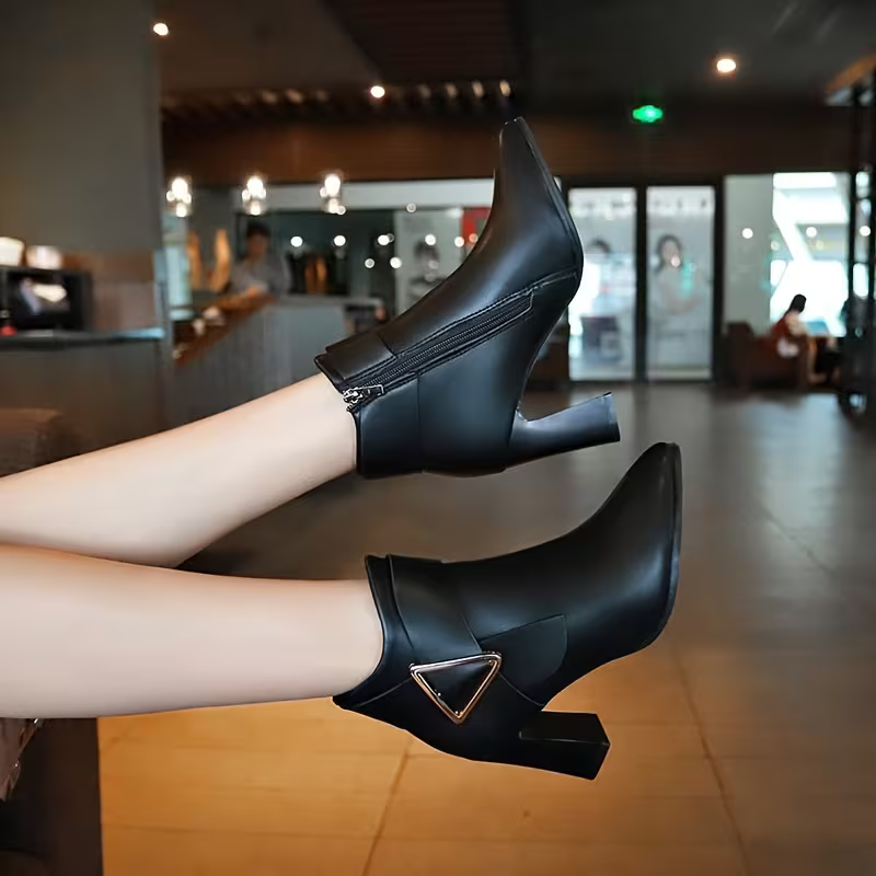 Women's Elegant & Stylish Side Zipper Chunky Heel Ankle Boots