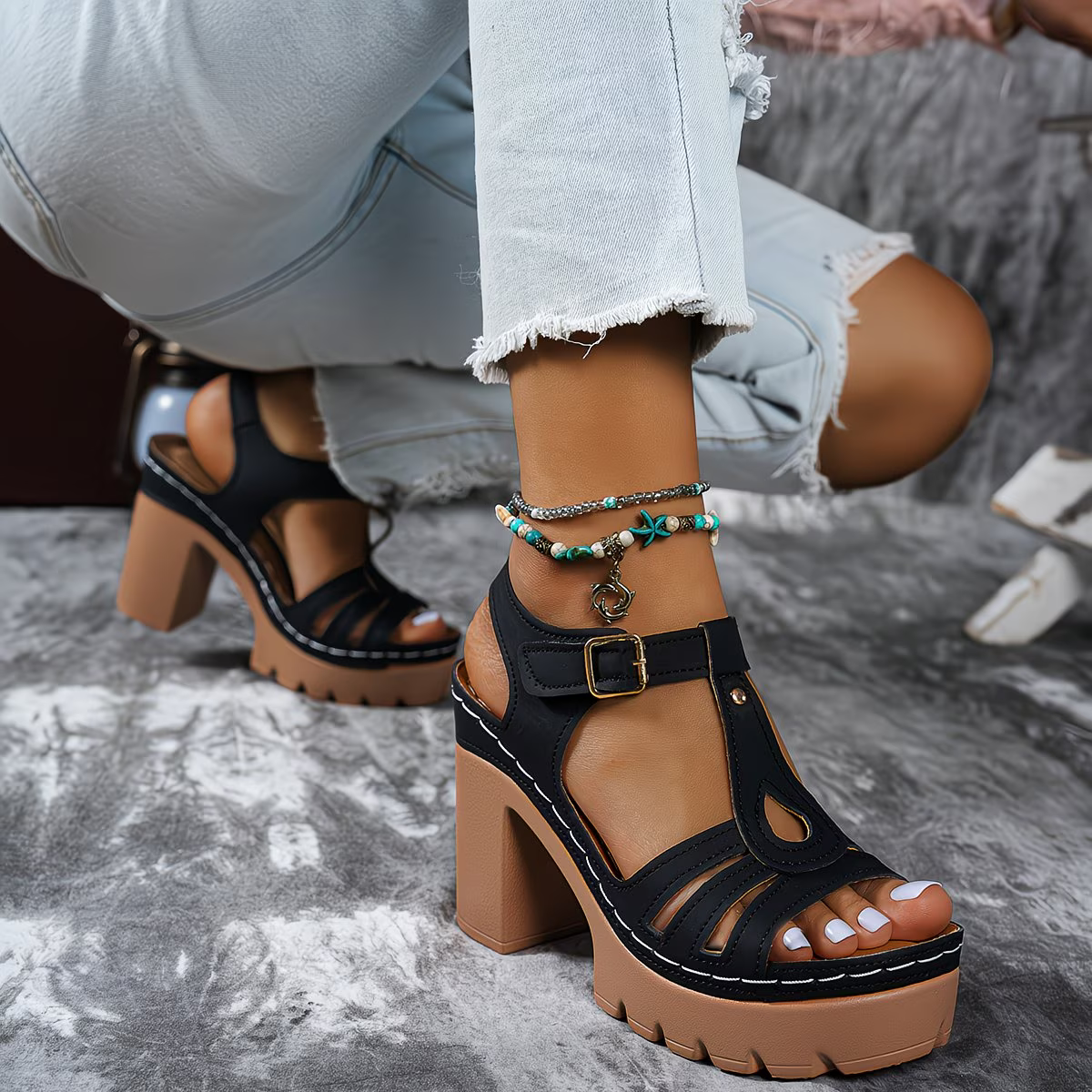 New Ethnic Style Vintage Hook-and-loop Fastener Thick Heel Roman Sandals for Women