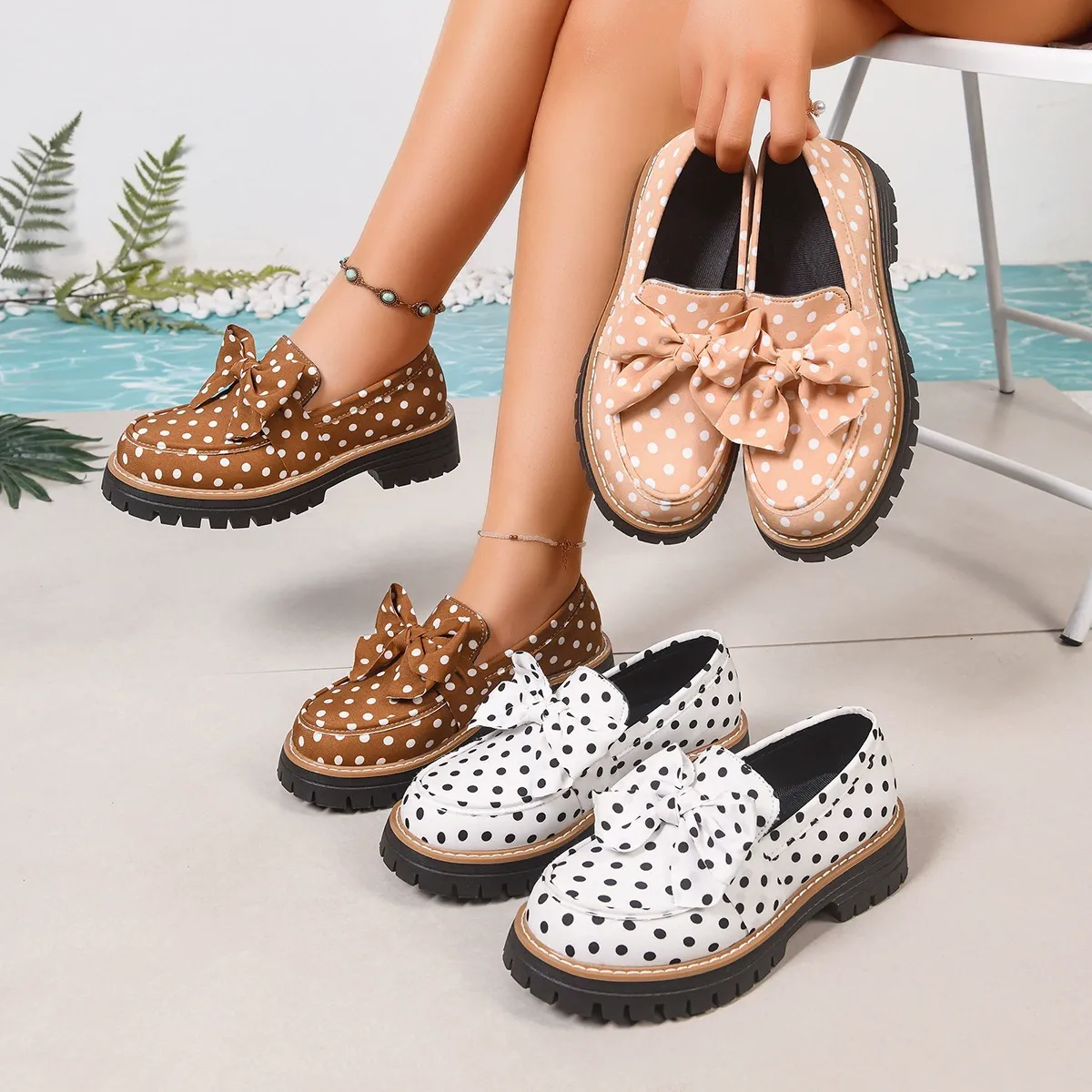 Women's Vintage Polka Dot Bow Platform Loafers