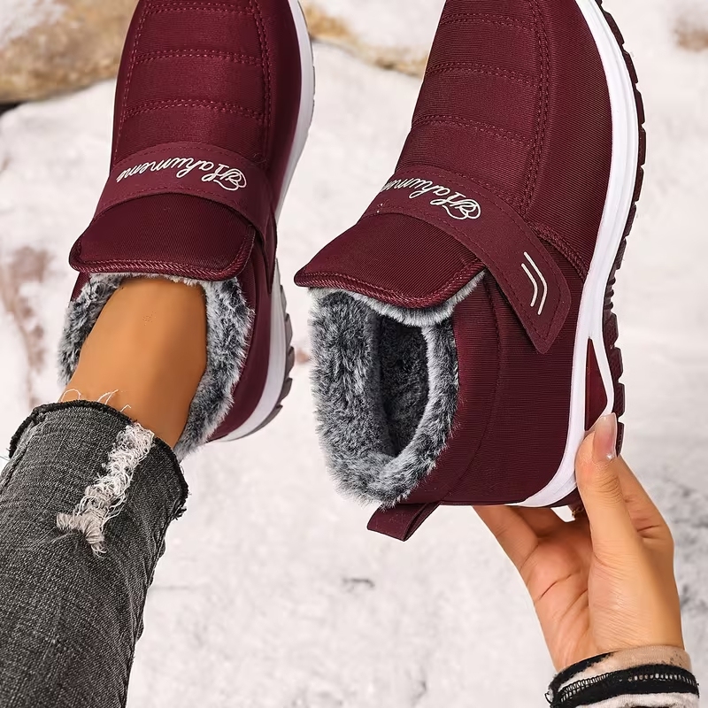 Women's Warm Slip-Resistant Winter Boots Slip-on Shoes