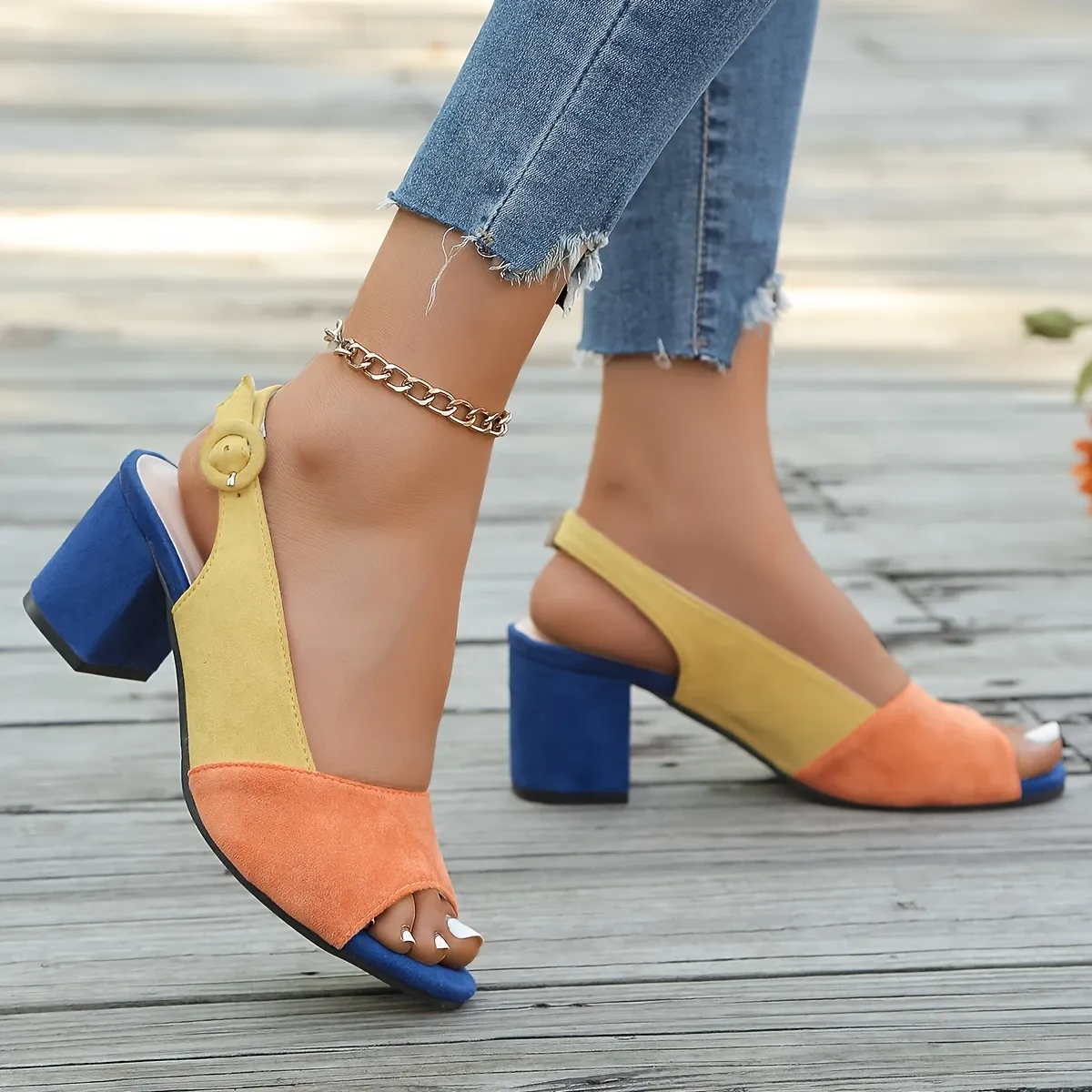 Women's Geometric Contrast Color Chunky Heel Sandals for Casual & Party Wear