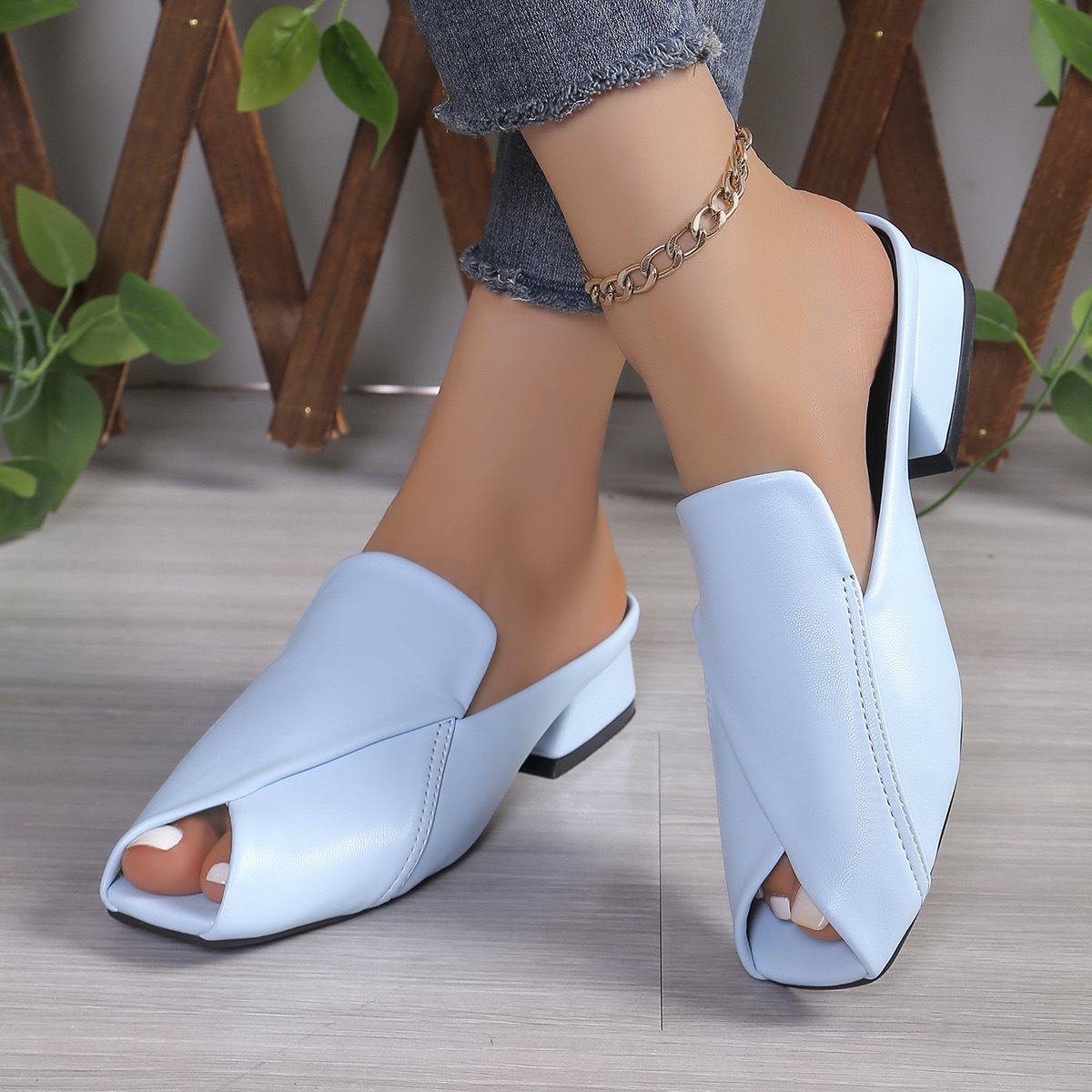 Womens Chic & Comfy Solid Color Slip-On Sandals Versatile Vacation Mules