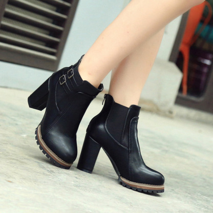 Women's Vintage Fashion Buckle Leather Chunky Heel Boots