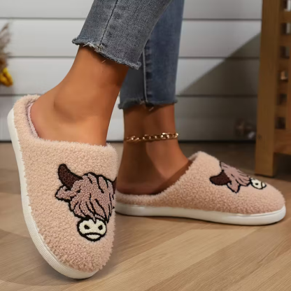 Women's Comfortable & Lightweight Highland Cow Indoor Slippers