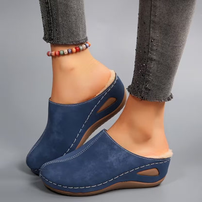 Women's Cozy Warm Cushioned Insole Winter Plush Slip-On Moccasin Slippers