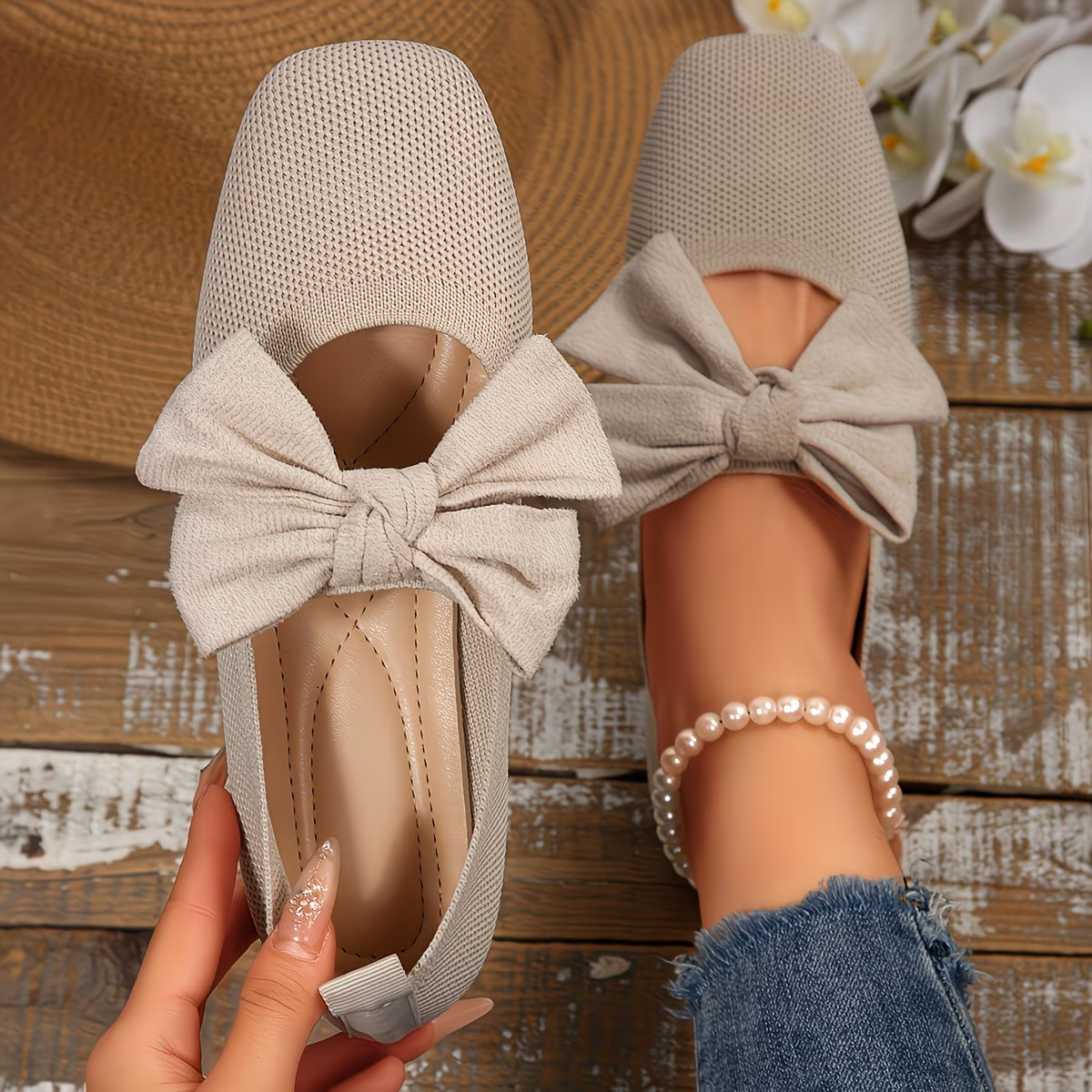 Ladies' Breathable & Lightweight Bow Decoration Slip-On Flat Shoes