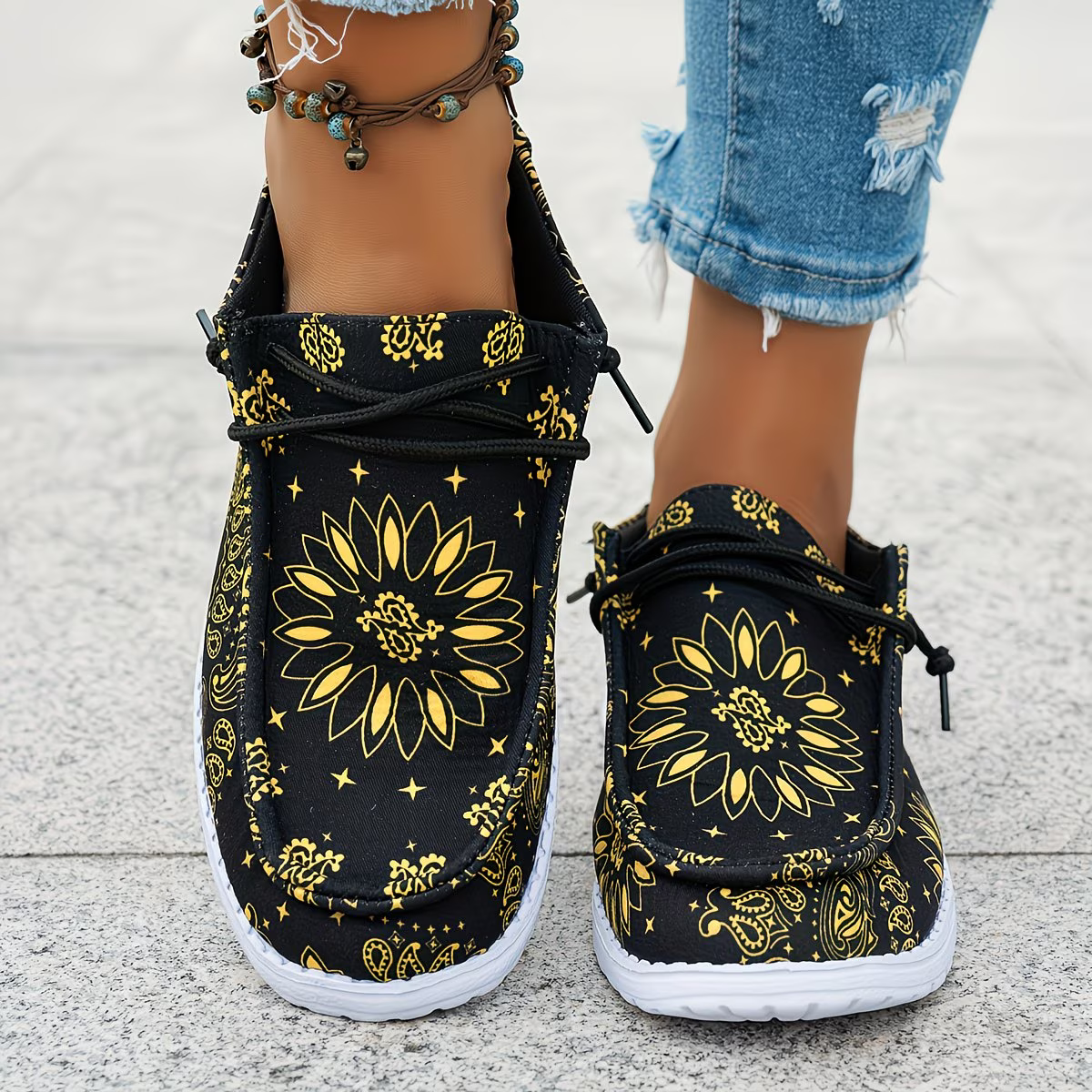Women's Fashion & Lightweight Geometric Floral Pattern Slip-On Loafers