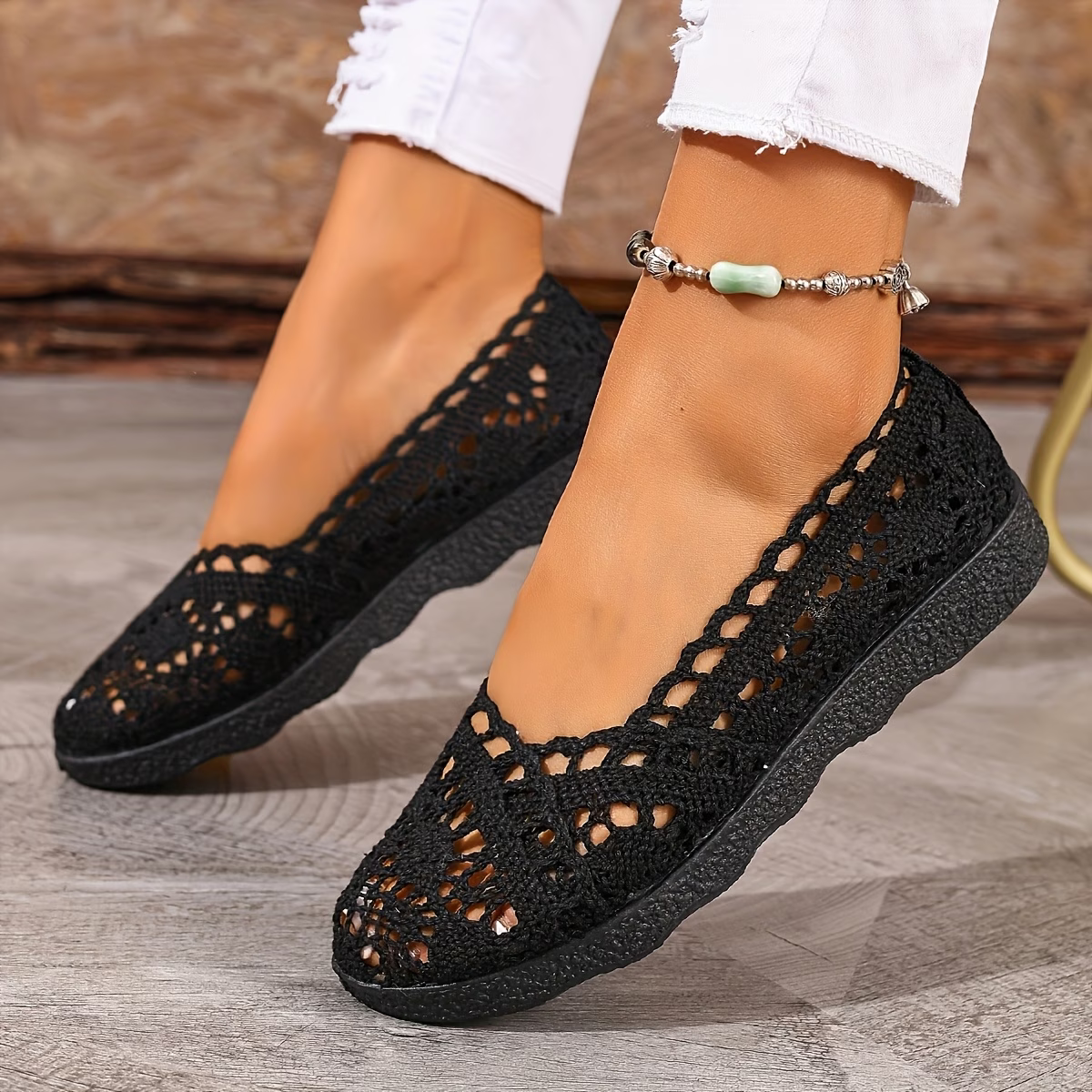 Women's Stylish Breathable Hollow Slip-On Shoes Flat Shoes