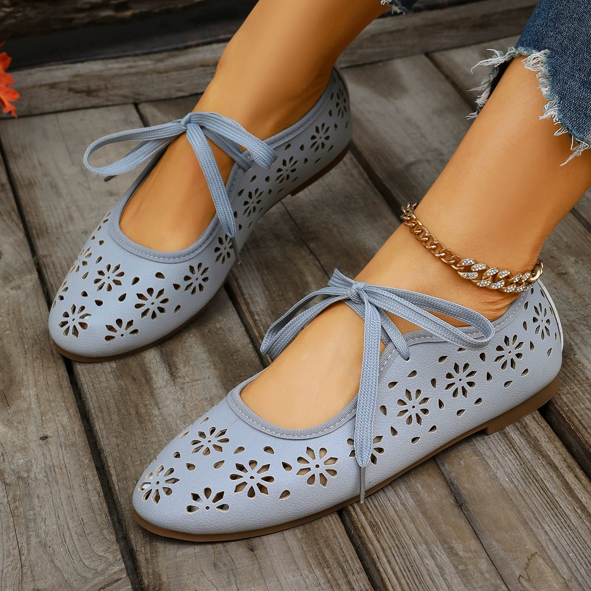 Women's Vintage Hollow Out Lace-Up Slip-On Flat Sandals
