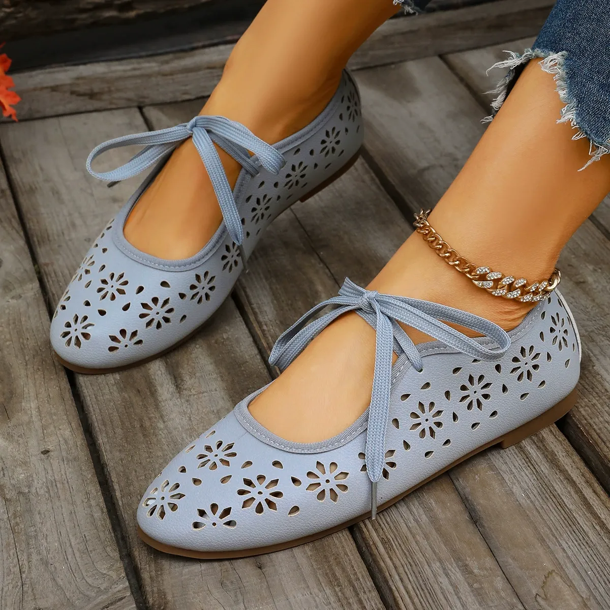 Women's Vintage Hollow Out Lace-Up Slip-On Flat Sandals
