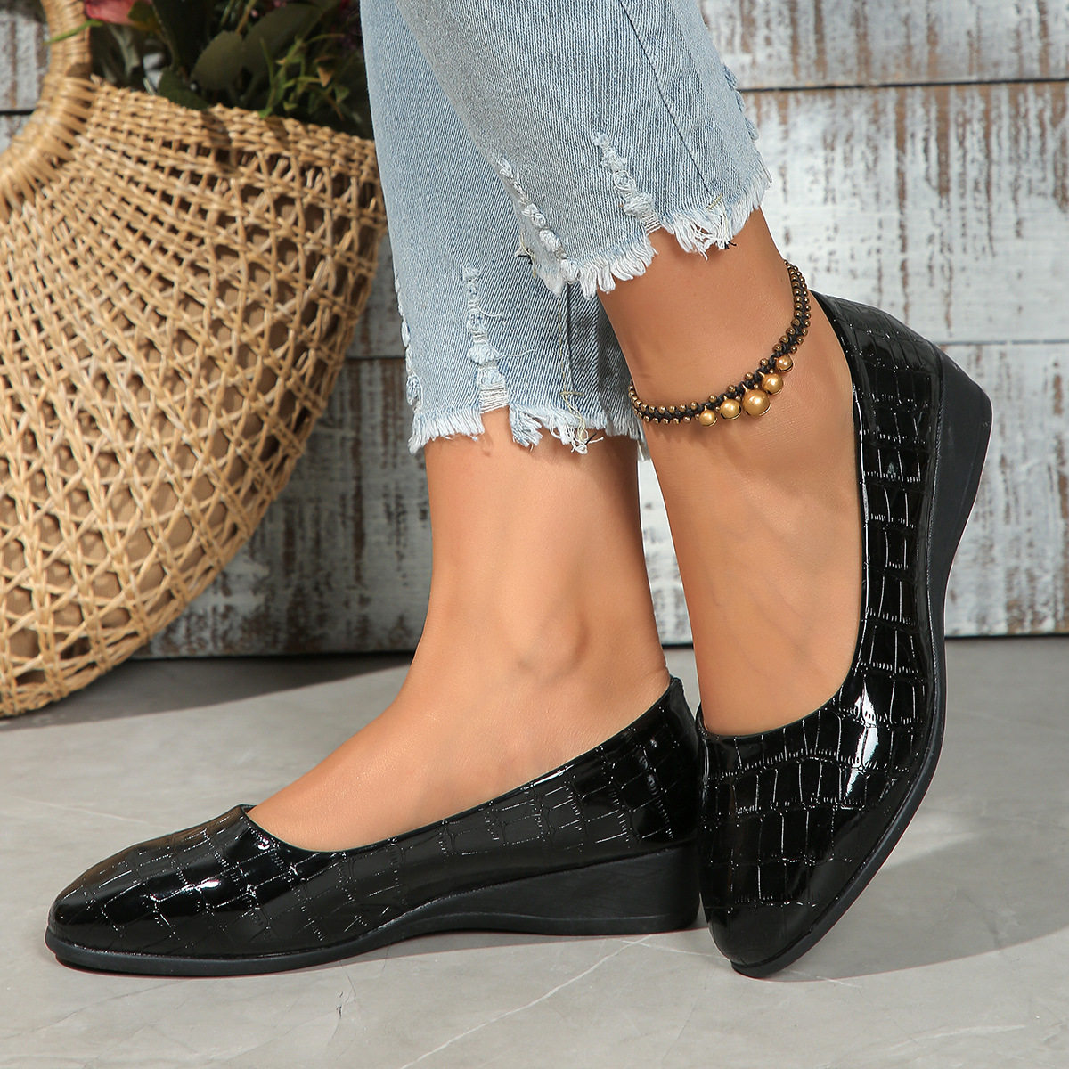 Women's Comfortable Arch Support Wedge Slip-On Shoes