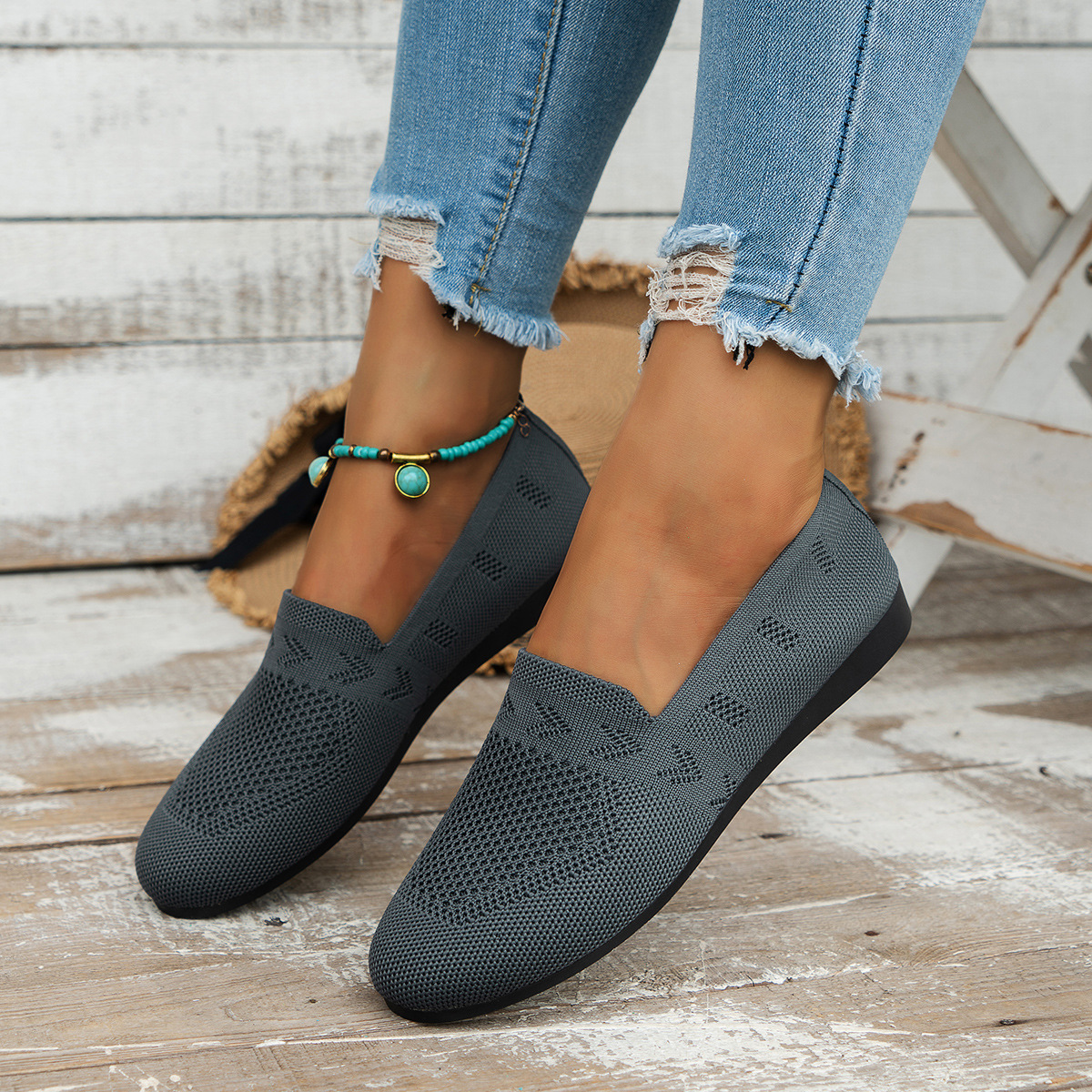 Women's Breathable Mesh Slip-On Shoes Daily Walking Footwear