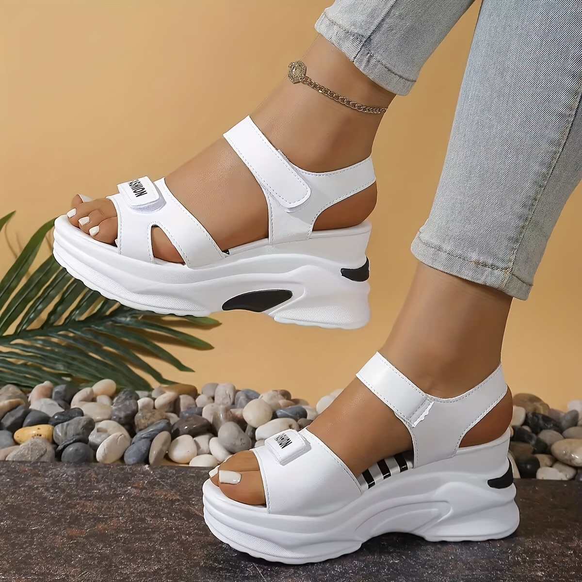 Summer New Casual Outdoor Fashionable Versatile Thick-Soled Wedge Beach Shoes