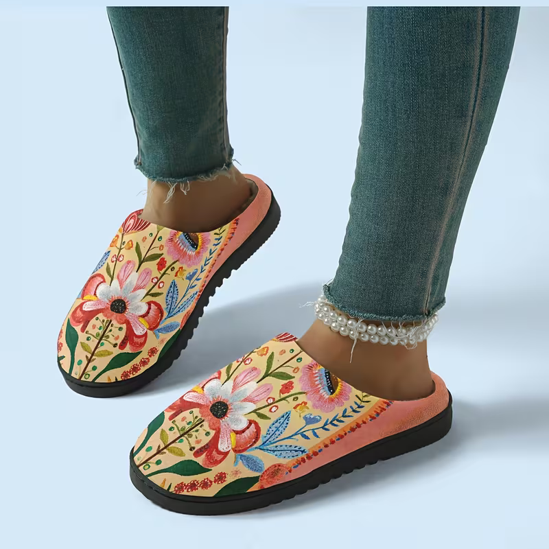 Women's Cozy Plush Vibrant Floral Design Slippers Indoor/Outdoor Shoes