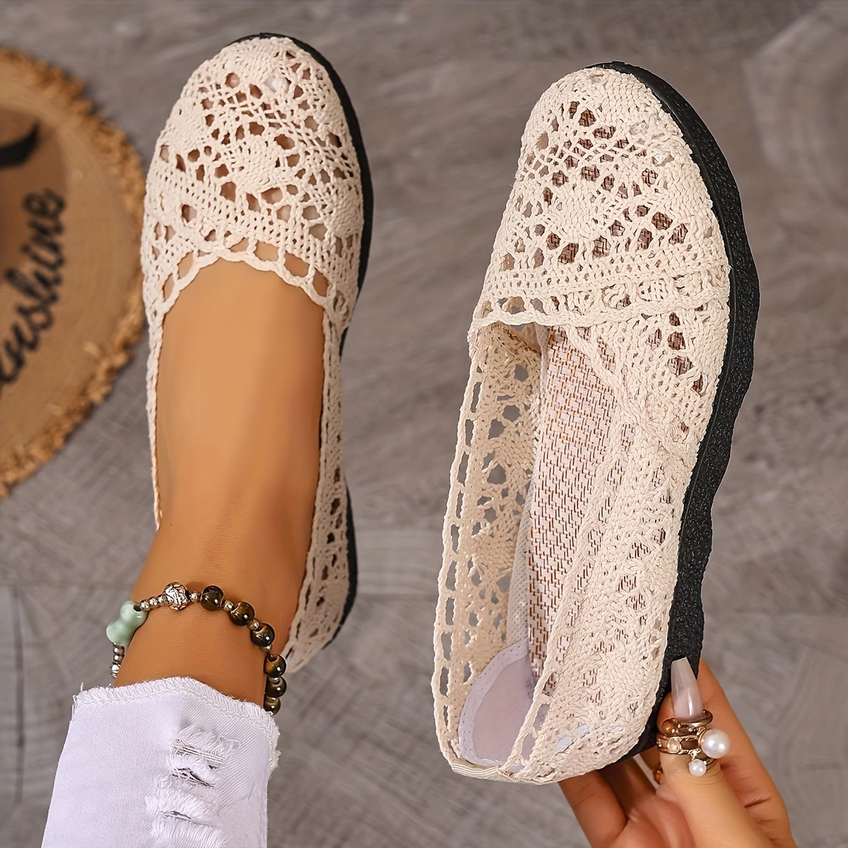 Women's Stylish Breathable Hollow Slip-On Shoes Flat Shoes