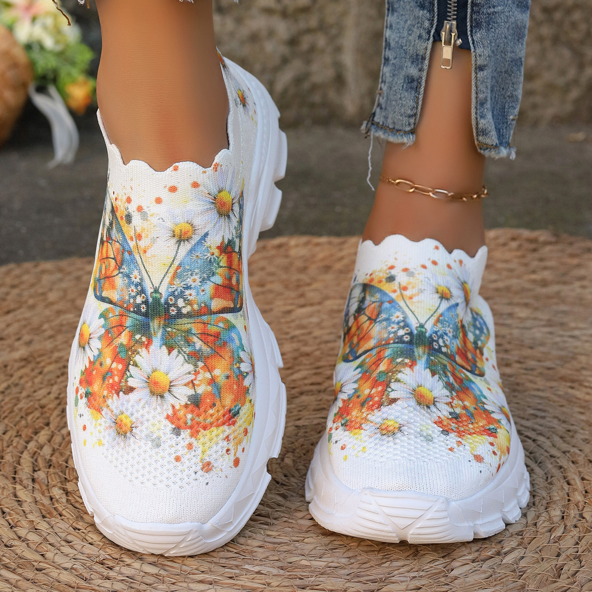 Women's Stylish and Breathable Printing Low-Top Slip-On Sneakers