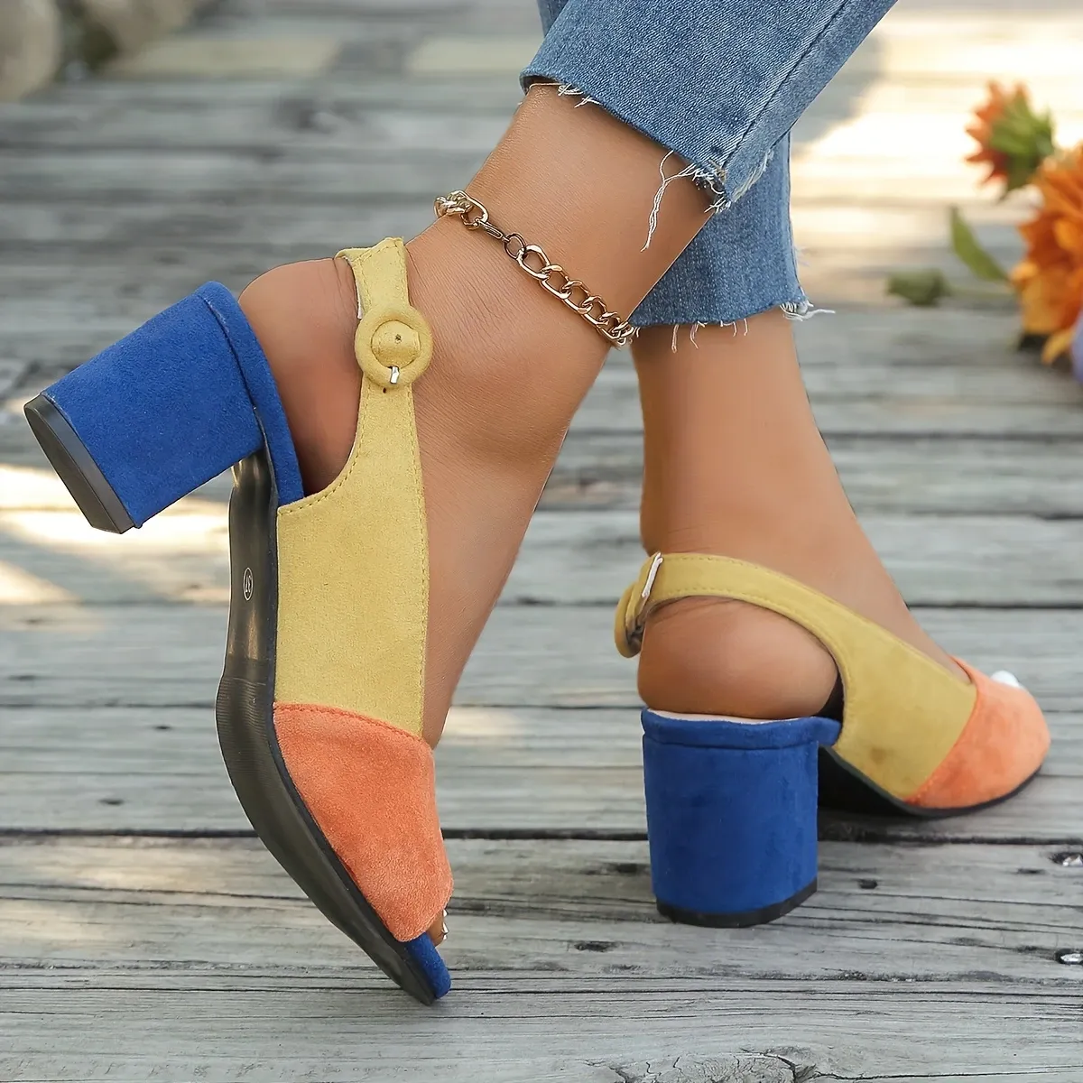 Women's Geometric Contrast Color Chunky Heel Sandals for Casual & Party Wear