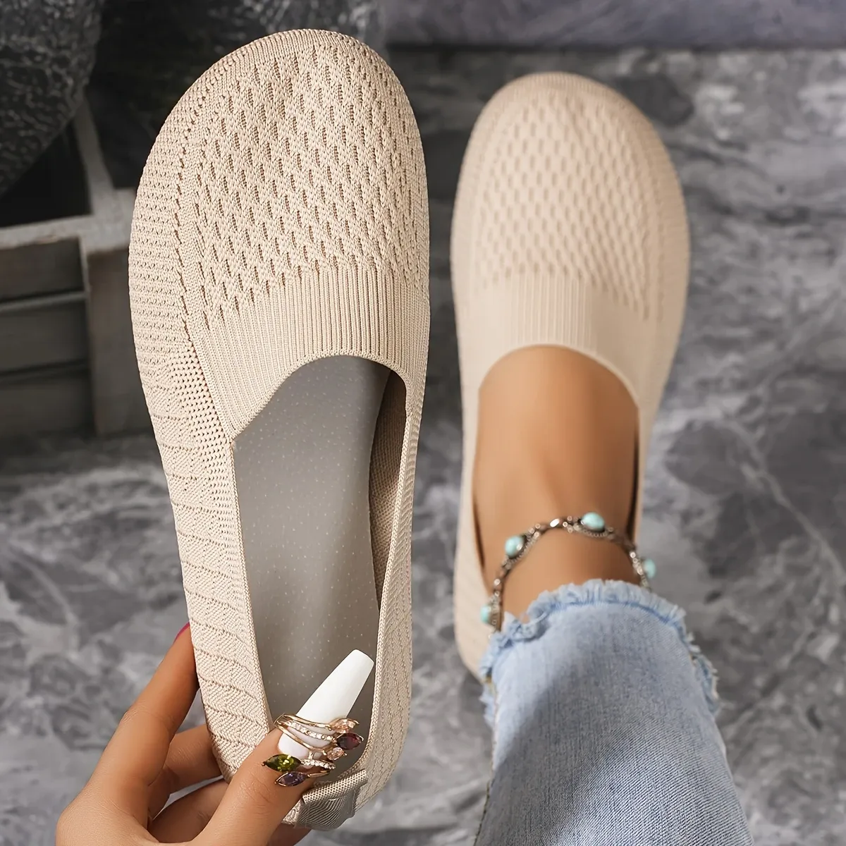 Women's Plus-Size Comfortable Wide-Fit Slip-on Shoes