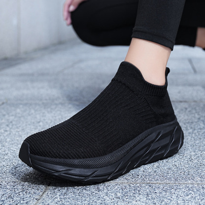 Men's and Women's Breathable Knit Arch Support & Cushioned Sole Slip-On Sneakers