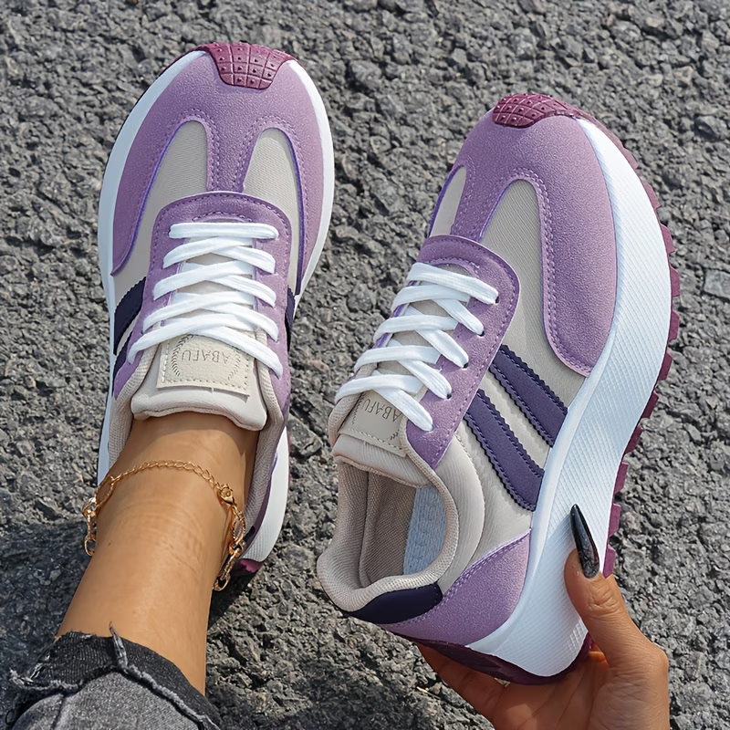 2026 Spring New Women'S Casual Sports Shoes with Thick Soles, Height-Increasing, Versatile, And Retro Style., Women Shoes, Sneakers