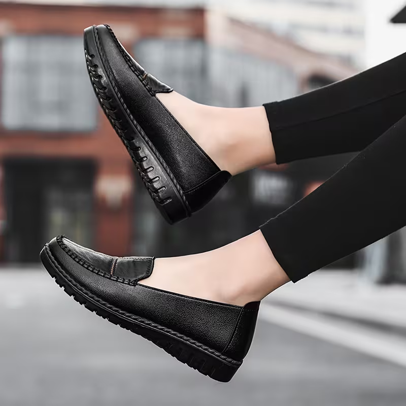 Women's Comfortable Slip-On Leather Loafers Flat Shoes for Daily Walking