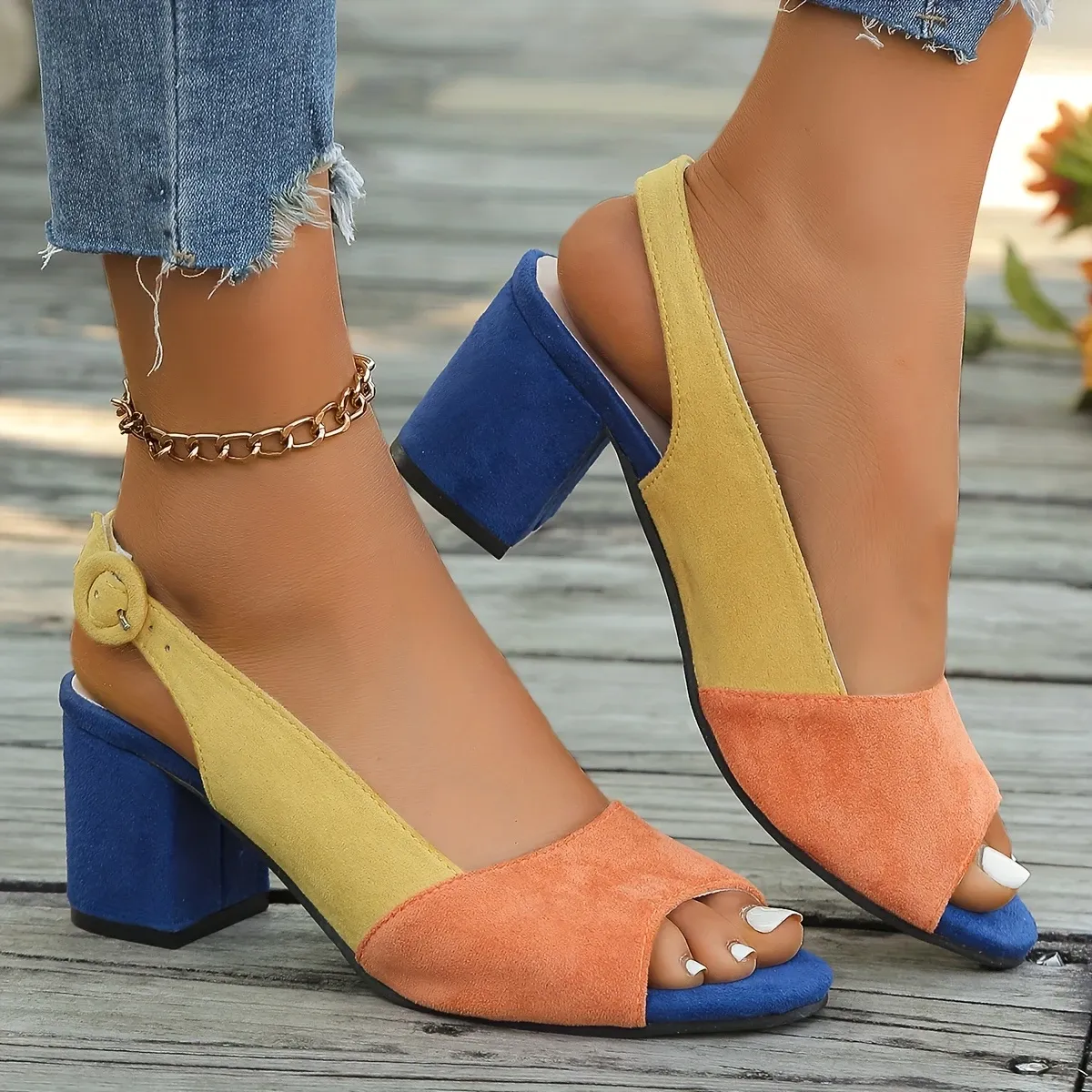 Women's Geometric Contrast Color Chunky Heel Sandals for Casual & Party Wear