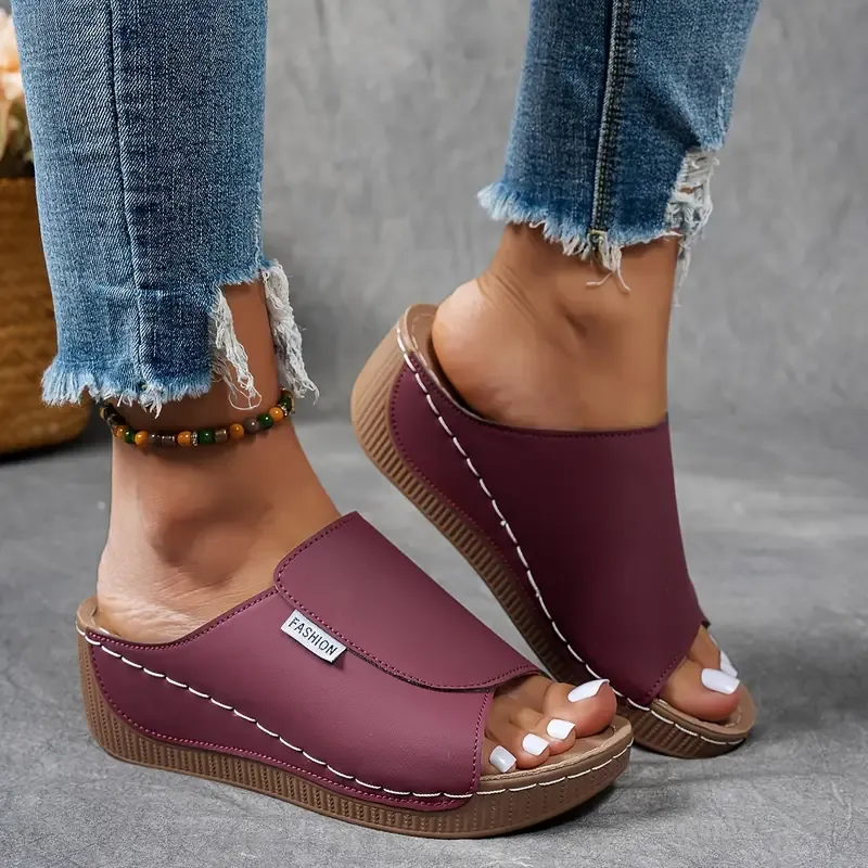 Women's Stylish Comfortable Arch Support Slip-On Sandals Outdoor Slippers