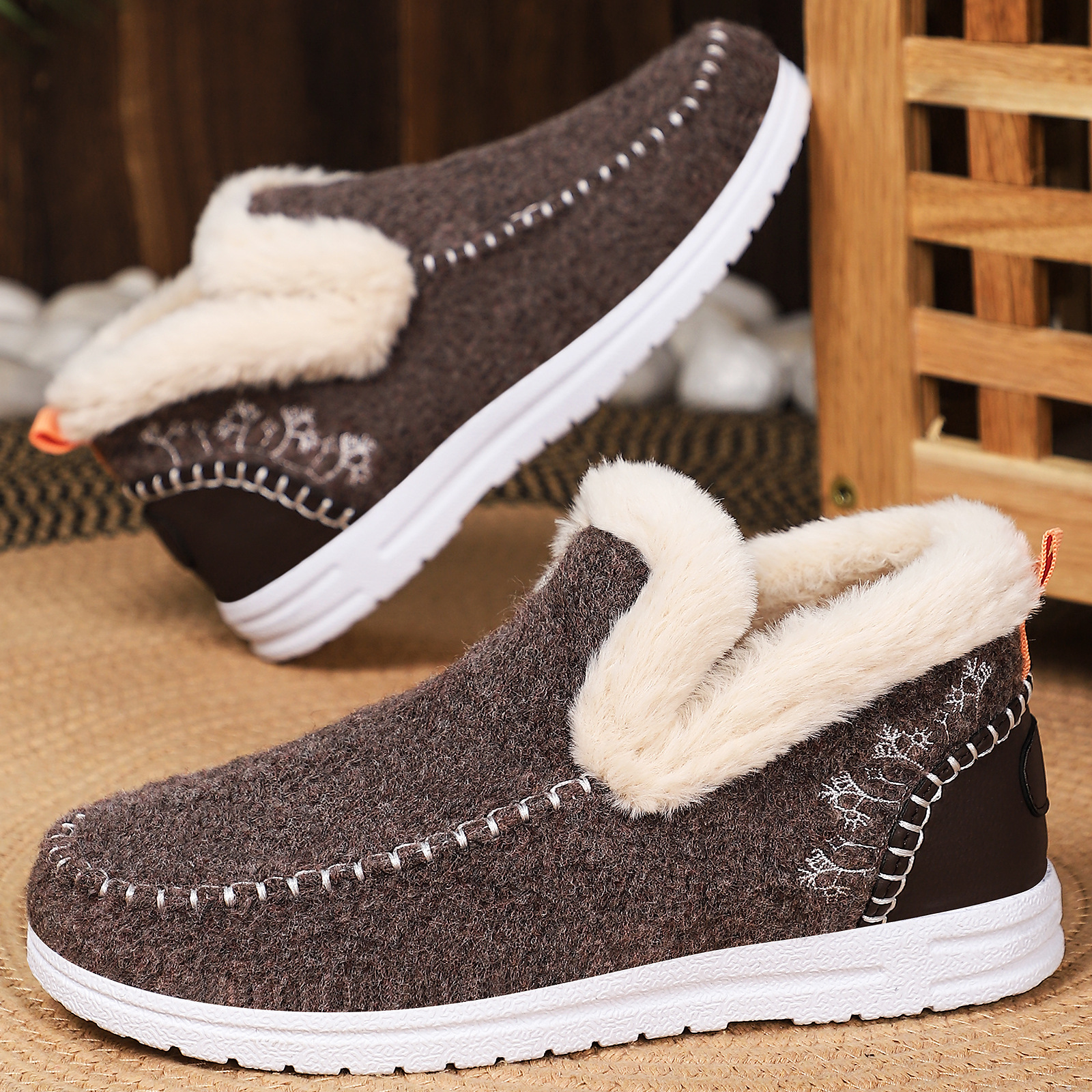 Men's and Women's Cozy & Warm Fleece Lining Waterproof Non-Slip Winter Boots